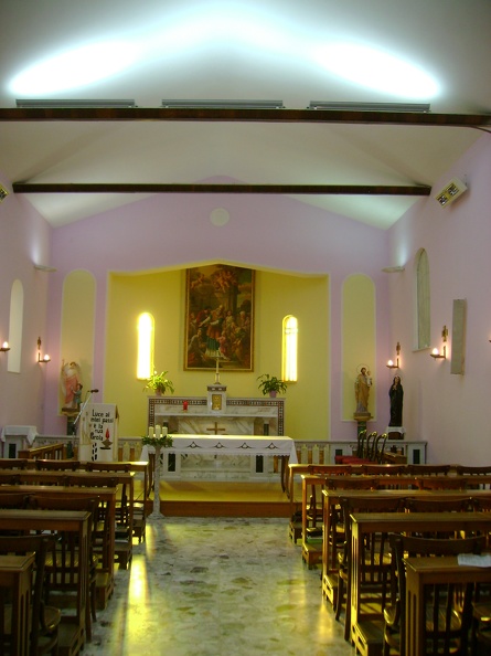 Cappella Suore Tricarico San Raffaele2.JPG