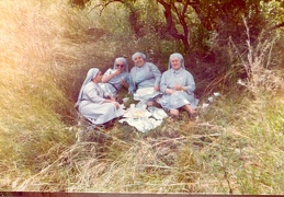 Madre M. Antonietta con Discepole - maggio 1979