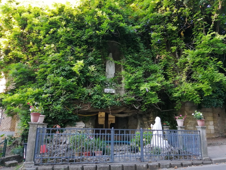 Grotta Madonna di Lourdes