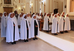 Le giovani Discepole in ascolto della Parola